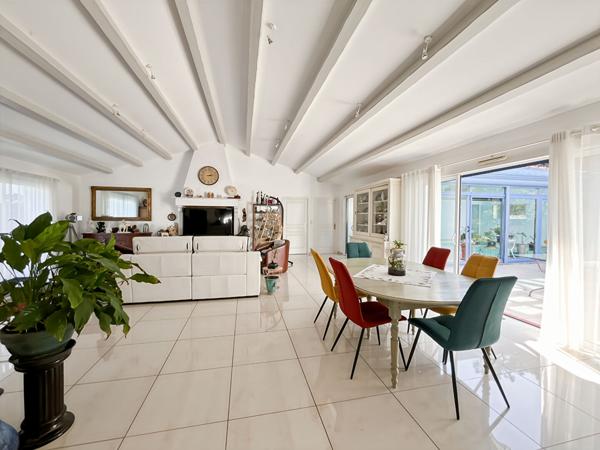 Maison La Barre De Monts 5 pièce(s) 256.86 m2