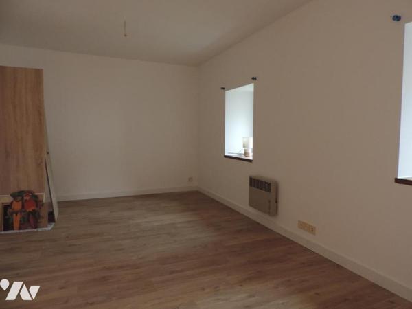 PLOUGONVER, Maison comprenant quatre logements