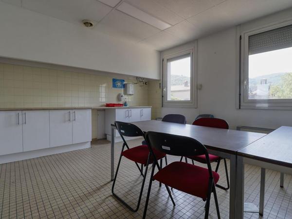 MAZAMET - Immeuble de bureaux d'environ 575 m² avec parking privatif !