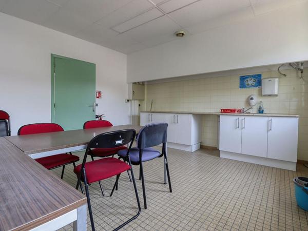 MAZAMET - Immeuble de bureaux d'environ 575 m² avec parking privatif !