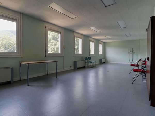 MAZAMET - Immeuble de bureaux d'environ 575 m² avec parking privatif !