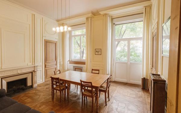 Appartement à vendre    4 pièces • 132,95 m2 Lyon 5