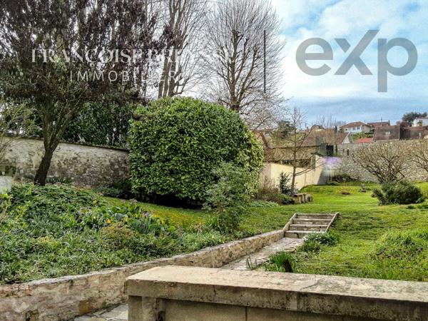 Andrésy — Élégante demeure Second Empire avec jardin et vue sur la Seine