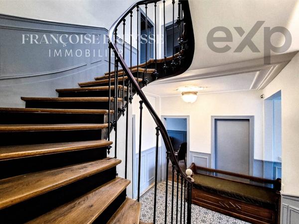 Andrésy — Élégante demeure Second Empire avec jardin et vue sur la Seine