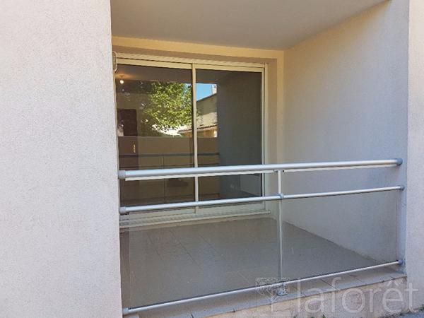 Location appartement près de Saint-Maximin-la-Sainte-Baume - 2 pièce(s) - 46 m² - 695 € / mois