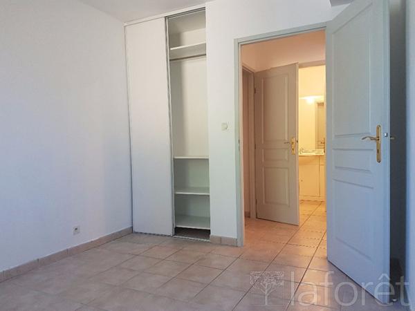 Location appartement près de Saint-Maximin-la-Sainte-Baume - 2 pièce(s) - 46 m² - 695 € / mois