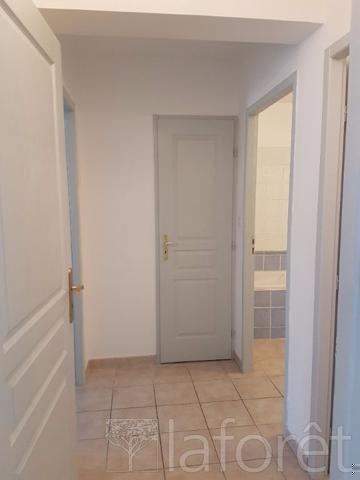 Location appartement près de Saint-Maximin-la-Sainte-Baume - 2 pièce(s) - 46 m² - 695 € / mois