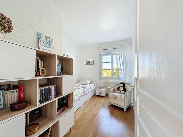Maison Angers/ Madeleine 6 pièce(s) 145 m2