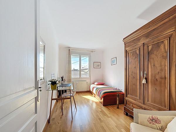 Maison Angers/ Madeleine 6 pièce(s) 145 m2