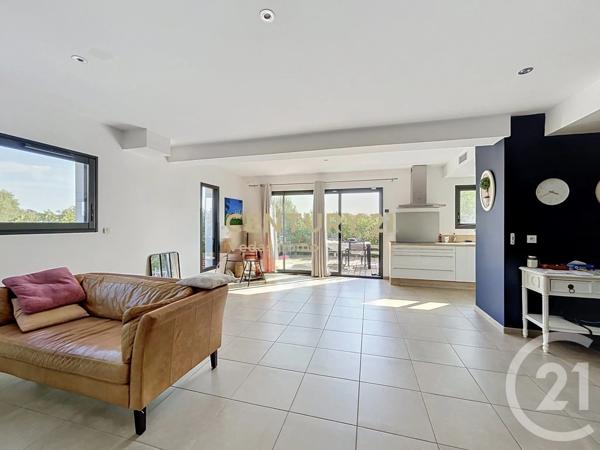 Maison à vendre  4 pièces - 96,30 m 2   ST JEAN DE VEDAS  - 34