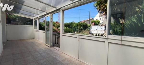 A FRONTIGNAN (34110), quartier des Crozes, maison de trois pièces d'une superficie de 103 m².
