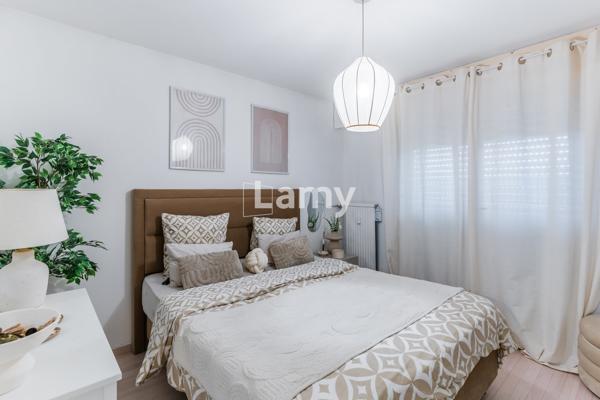 Appartement t3 balcons cave et parking