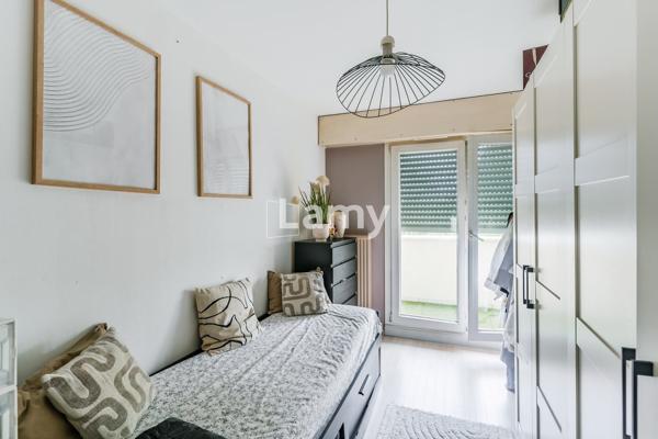 Appartement t3 balcons cave et parking