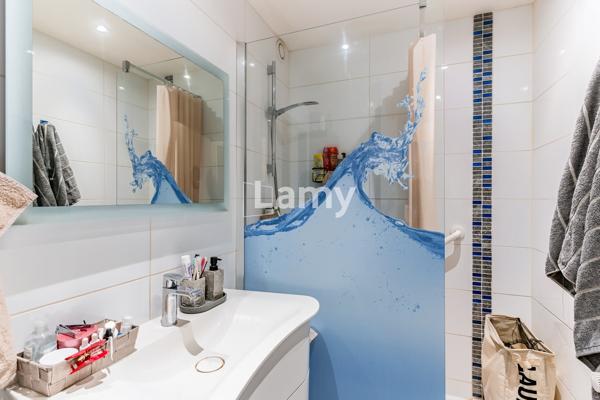 Appartement t3 balcons cave et parking