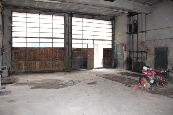 Maison Pradelles 12 pièce(s) 200 m2 avec grands garages