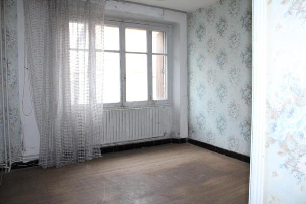 Maison Pradelles 12 pièce(s) 200 m2 avec grands garages