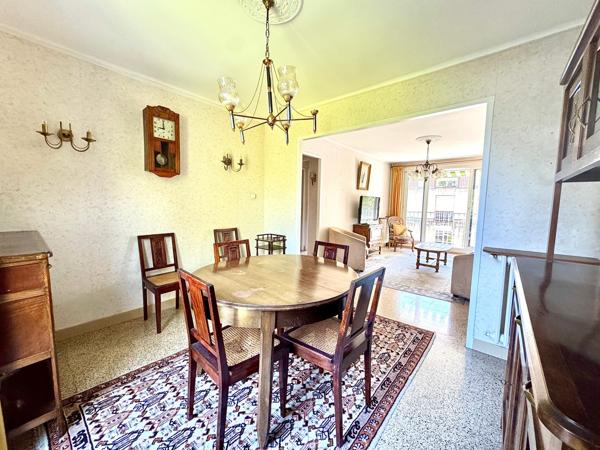 Aix-en-Provence (13100) Aix-en-Provence – Centre-ville – Appartement T4/5 de 80 m² avec balcons, cave et garage en option