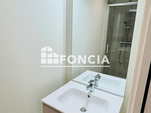 Location Appartement 3 pièces 65.4 m² - 15 RUE GRANDVILLE Nancy 54000