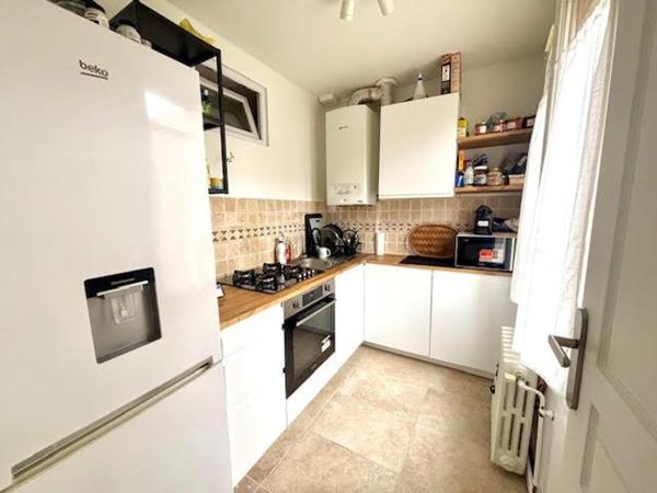 Charmant 2 pièces entièrement rénové proche métro