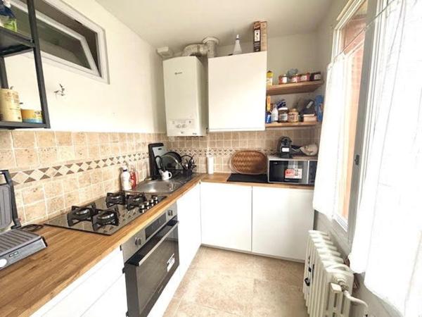 Charmant 2 pièces entièrement rénové proche métro