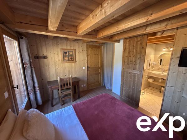 Chalet 168m² utile à La Plagne 1800 – Écrin alpin pour 11 convives avec jacuzzi & vue Mont Blanc