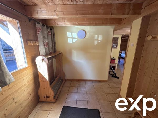 Chalet 168m² utile à La Plagne 1800 – Écrin alpin pour 11 convives avec jacuzzi & vue Mont Blanc