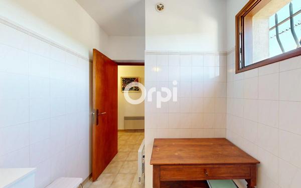 Maison à vendre    6 pièces • 225,46 m2 Ruoms