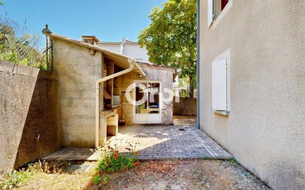 Maison à vendre    6 pièces • 225,46 m2 Ruoms