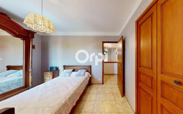 Maison à vendre    6 pièces • 225,46 m2 Ruoms