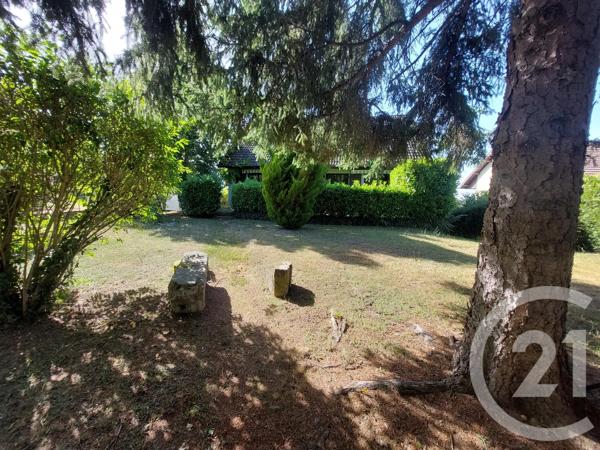 Maison à vendre  6 pièces - 140,69 m 2   MONTLUCON  - 03