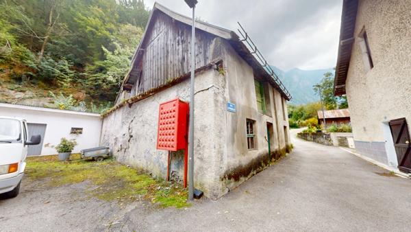 Maison + Grange Livet Et Gavet