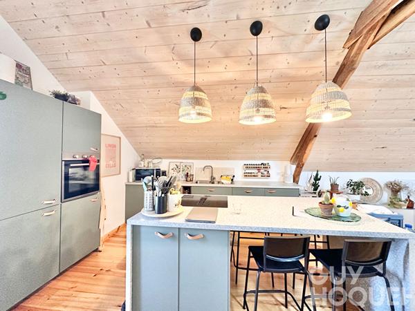 Appartement T2 bis de 86 m² entièrement rénové proche d'ORTHEZ
