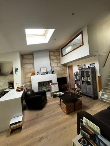 BORDEAUX SACRE COEUR  - Echoppe douche entièrement rénovée d'environ 100 m² 