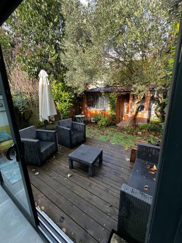 BORDEAUX SACRE COEUR  - Echoppe douche entièrement rénovée d'environ 100 m² 