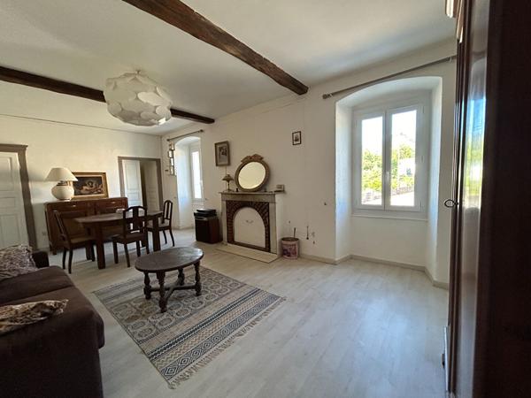 À VENDRE ! Charmant T2 de 63 m²