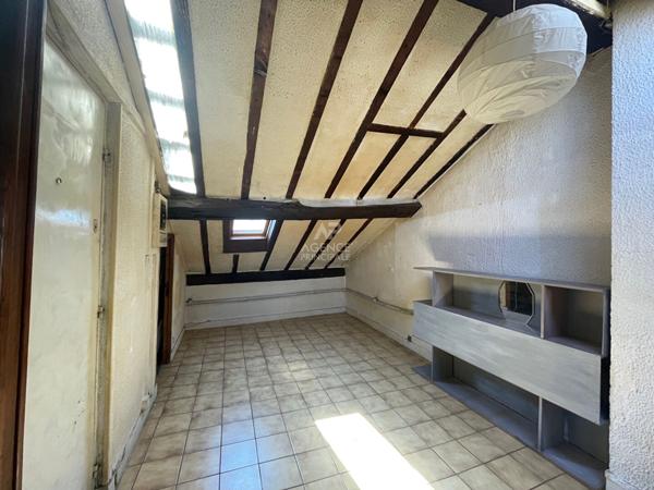 Appartement Paris 2 pièce(s) 22.03 m2 €247 500 ** - Référence 6715-NG