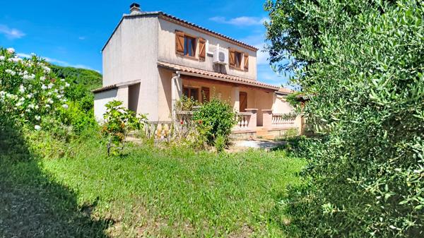 Maison à vendre à Caromb, 3 chambres, avec jardin et garage