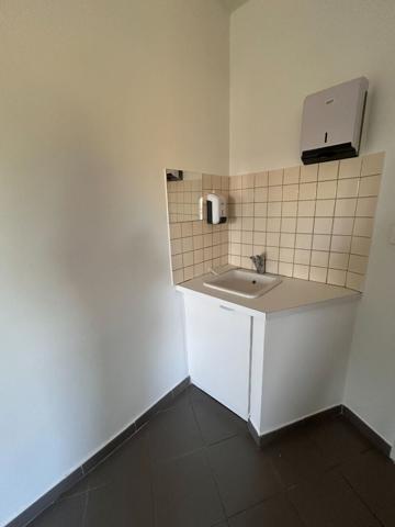 Local professionnel 44 m² ? Centre-ville de Gardanne