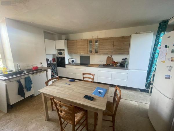 Maison à vendre à Parigné-l'Évêque dans la Sarthe (72250), ref : 13816/1159   
SUPER U