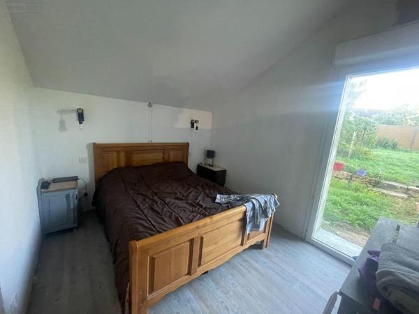 Maison à vendre à Parigné-l'Évêque dans la Sarthe (72250), ref : 13816/1159   
SUPER U