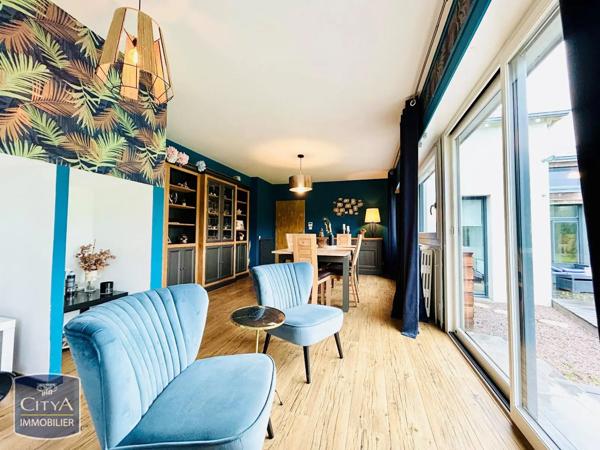 Maison à vendre 13 pièces 393m²