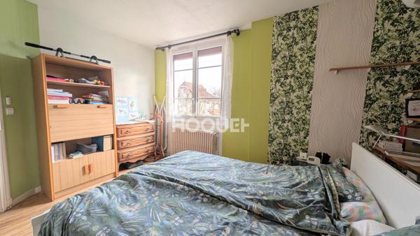 Maison Aubergenville 6 pièces, 3 chambres.