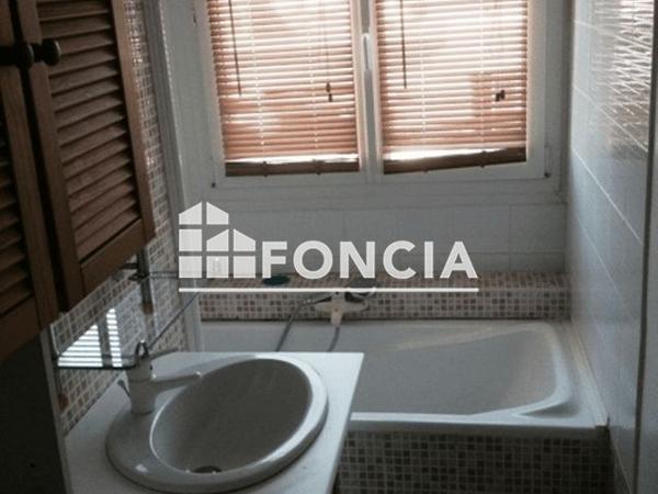 Location Appartement 4 pièces 67.67 m² - 28, RUE EMILE ZOLA Lorient 56100