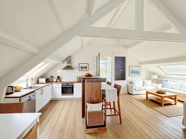 Maison avec vue mer aux Grèves de Langueux - Maison des années 60, divisé en deux appartements au Grèves de Langueux avec une vue dégagée sur les grèves et la mer !