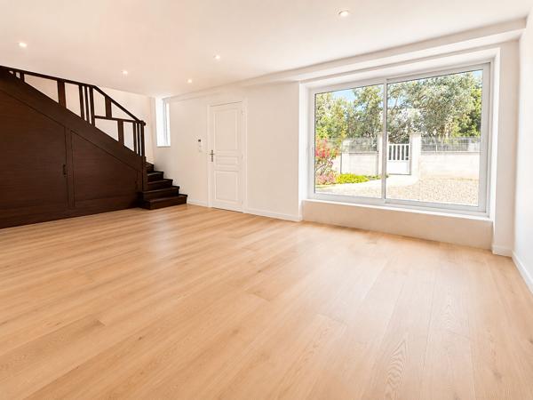 Maison à Tassin-La-Demi-Lune - quartier de L'Aigas - 171 m² sur terrain de 606 m²