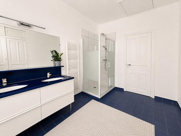 Maison à Tassin-La-Demi-Lune - quartier de L'Aigas - 171 m² sur terrain de 606 m²