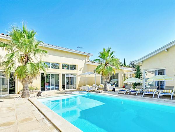 Saint-Siffret (30700) Somptueuse villa