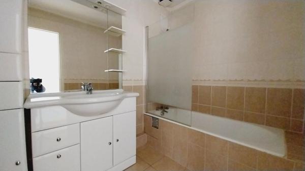 AGEN 47000 immeuble 6 pièce(s) 181m2