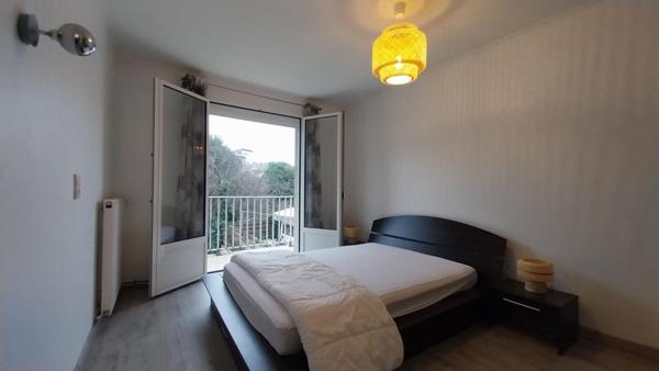 AGEN 47000 immeuble 6 pièce(s) 181m2