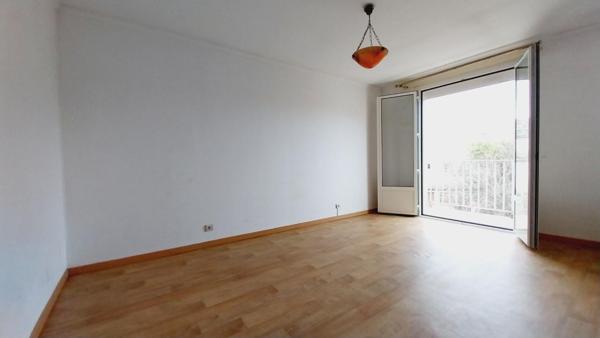 AGEN 47000 immeuble 6 pièce(s) 181m2